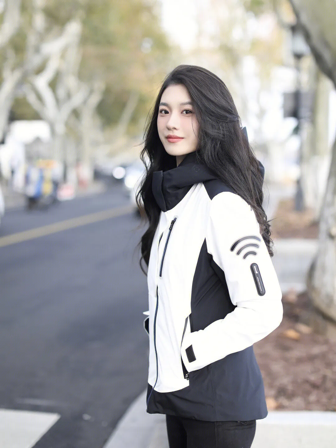 干皮敏感肌该如何选择晚面霜和水乳？