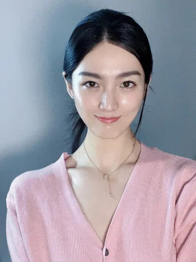 为什么涂完护手霜手上还是感觉油腻？