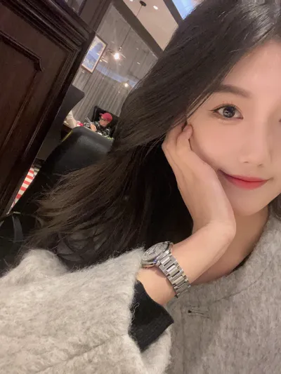 倩碧紫光抗老精华水，使用前后效果如何？