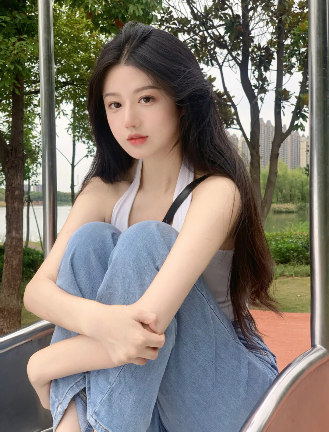 敏感肌肤可以用哪些无添加眼霜？