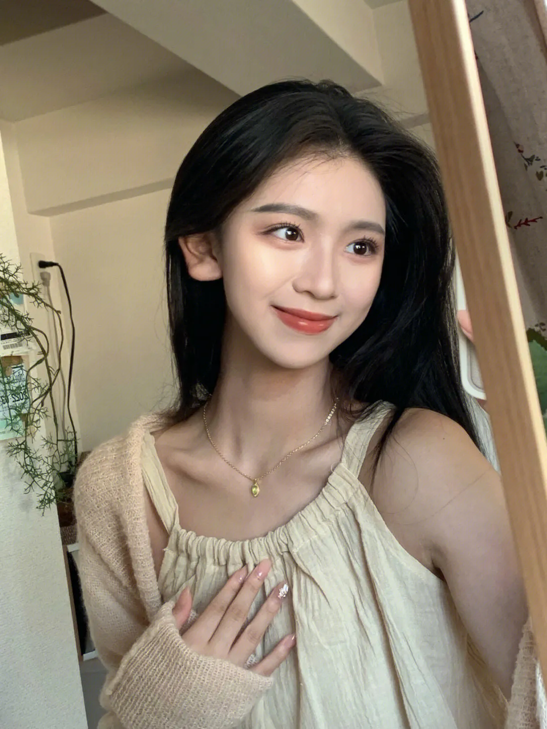 如何辨别香奈儿护手霜的真假？